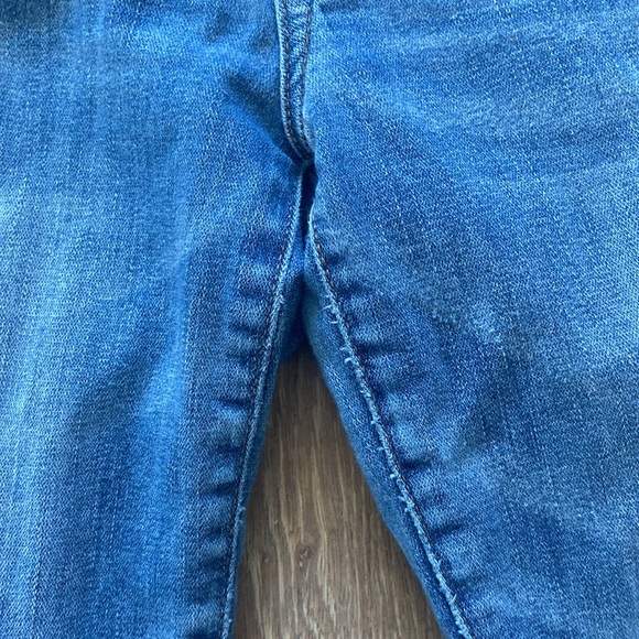 American Eagle Classic Straight Jean - Picture 4 of 5